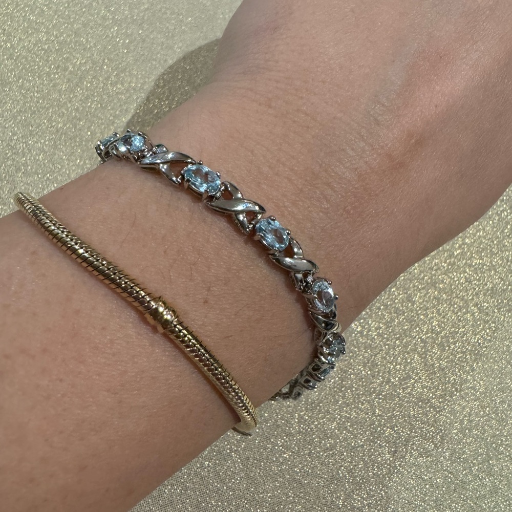 925 Sterling Silver and Aquamarine 7 1/2" bracelet 11.2g